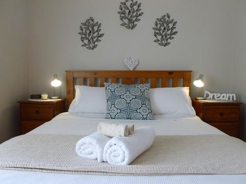 Port Lincoln Holiday Houses - Hobart Tourism 2