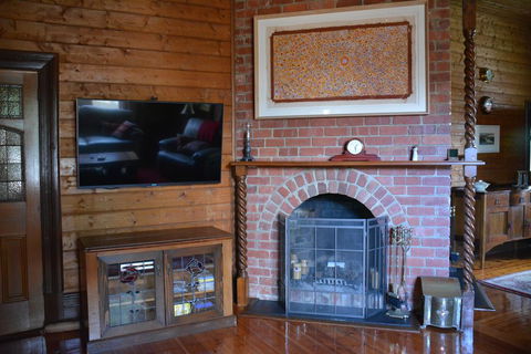 Portarlington Vicarage - Hobart Tourism 1
