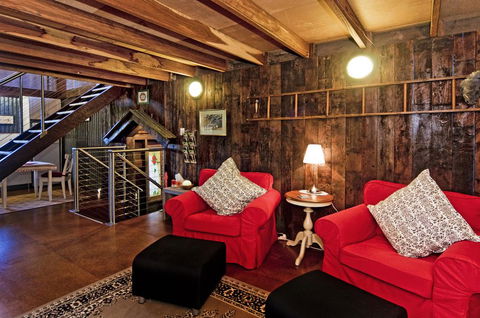 Possum Lodge At Cloudhill Estate - Hobart Tourism 2
