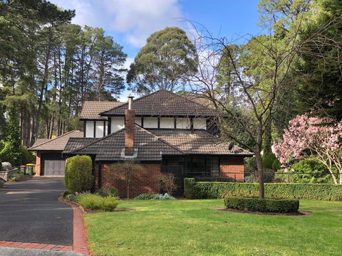 Pride Leisure Garden House - Hobart Tourism 0