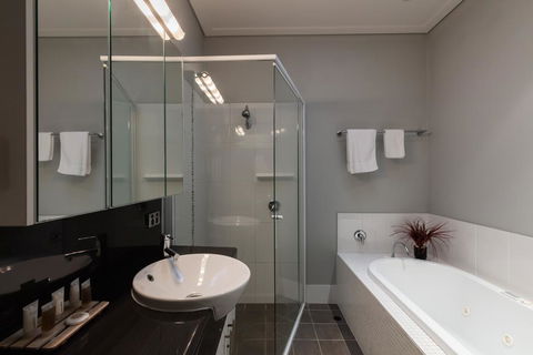 Promenade Executive Apartments - Tourism TAS 1