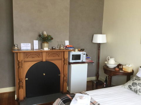 Pump Jack B&B - Tourism TAS 3