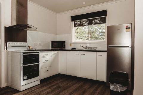 Pyrenees Caravan Park - Hobart Tourism 3