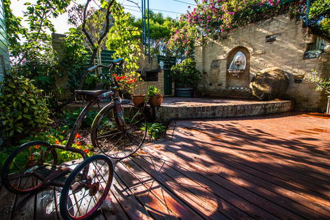 Queen Bee Cottage, Milton - Hobart Tourism 2
