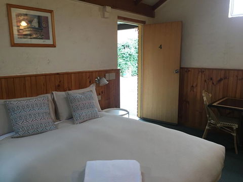 Railway Motel Myrtleford - Hobart Tourism 3
