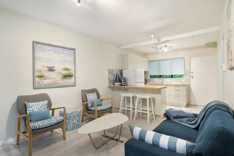 Rare! Modern Unit With Private Fenced Garden Close To The Beach PC3 - Tourism TAS 0