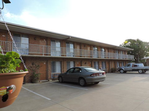 Red Cliffs Colonial Motor Lodge - Hobart Tourism 0