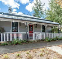 Red Door Cottage of Orange - Heritage Home - Hobart Tourism