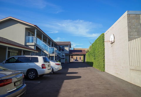 Redwood Manor Motel Apartments - Hobart Tourism 2