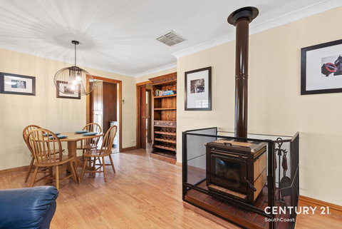 Reef & Vines Port Noarlunga - Hobart Tourism 3