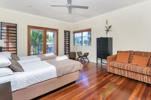 Reeflections Holiday Villas - Hobart Tourism 1
