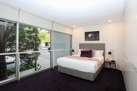 Refined Apartment Close To Nightlife, Restaurants With Car Space - Tourism TAS 2
