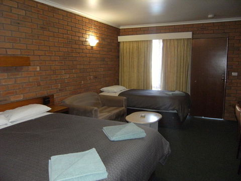 Regency Court Motel - Hobart Tourism 3