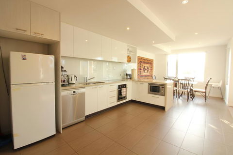 Rejuvenate San Remo - WiFi, Linen, Beach 200m, Family Friendly - Tourism TAS 3
