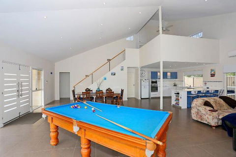 Relax At Falcon By The Bay - Tourism TAS 1