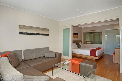 RESORT & SPA KINGSCLIFF 5212/13 - Hobart Tourism 2