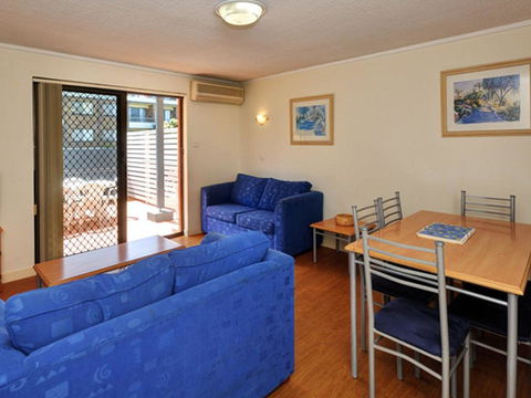 Resort Style Holiday - Hobart Tourism 2