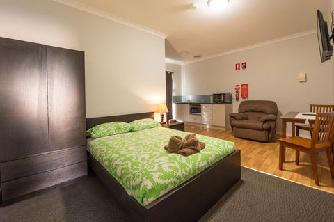 Rhodeside Lodge - Hobart Tourism 0
