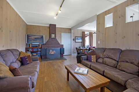 Rivendale - Hobart Tourism 1