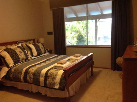 Riverfront71 B&B - Hobart Tourism 0