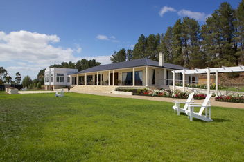 Riversdale Estate Cottages with Tourism TAS