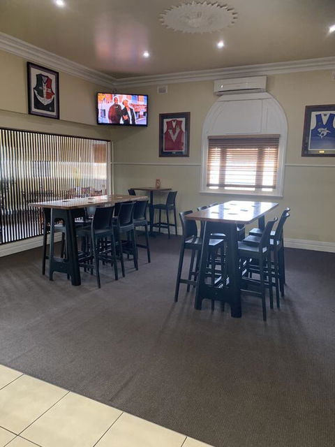 Riverside Hotel - Hobart Tourism 1
