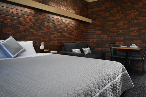 Riviana Motel - Hobart Tourism 1