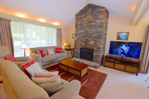 Rocky Mountain Cottage - Tourism TAS 1
