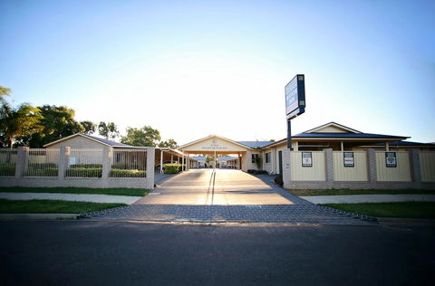 Roma Inland Motor Inn - Hobart Tourism 0