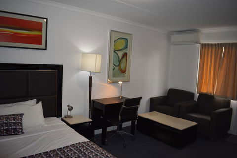 Roundhouse Motel - Hobart Tourism 1