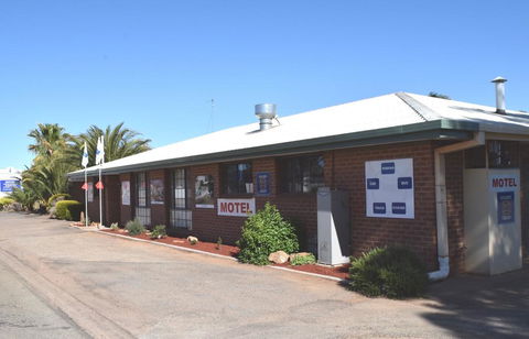 Roundhouse Motel - Hobart Tourism 0