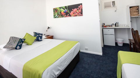 Royal Motel Tenterfield - Hobart Tourism 1