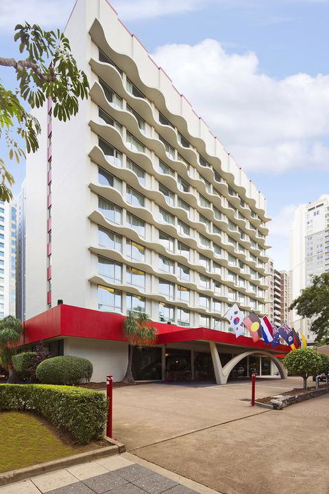 Royal On The Park - Tourism TAS 3