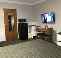 Roydons Motor Inn - Tourism TAS