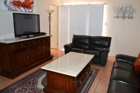 Ruthmor Villas - Hobart Tourism 0