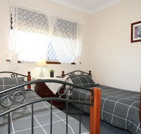 Safety Bay Guest House - Hobart Tourism
