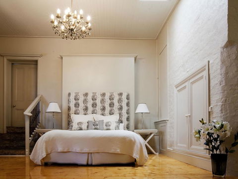 Saint Agnes Homestead - Hobart Tourism 3