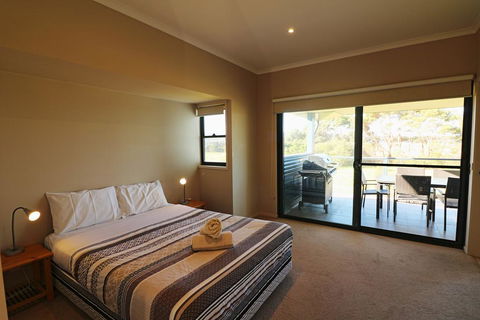Saltwater Apartments - Hobart Tourism 1