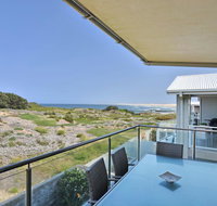 Saltwater Curls Anna Bay Coastal Retreat with Views - Tourism TAS