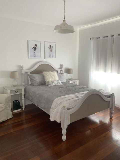 Salty Cottage Northam - Hobart Tourism 3