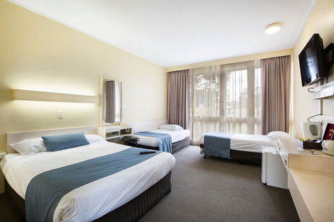 Sandown Park Hotel Noble Park - Hobart Tourism 1