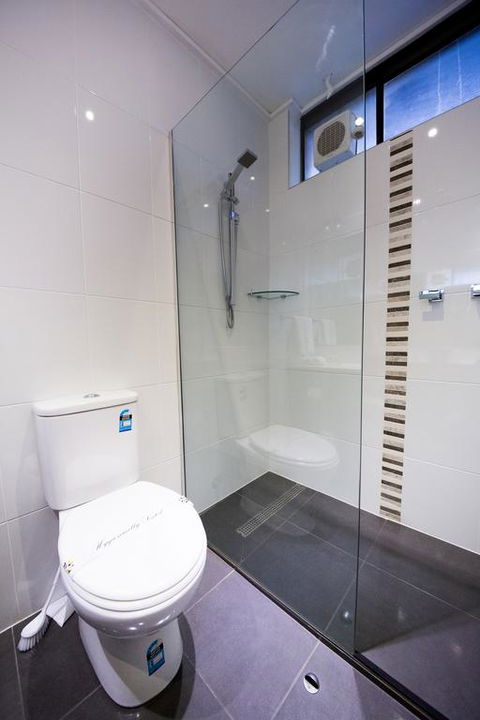 Sandown Regency Hotel & Apartments - Hobart Tourism 3