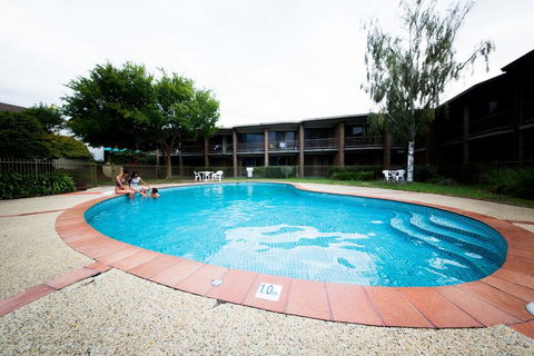 Sandown Regency Hotel & Apartments - Hobart Tourism 1