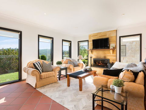 Sandstone Estate - Hobart Tourism 1