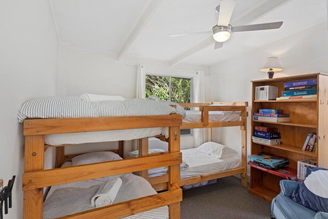 Sandy Feet Retreat - 13 Scenic View Drive - Hobart Tourism 3