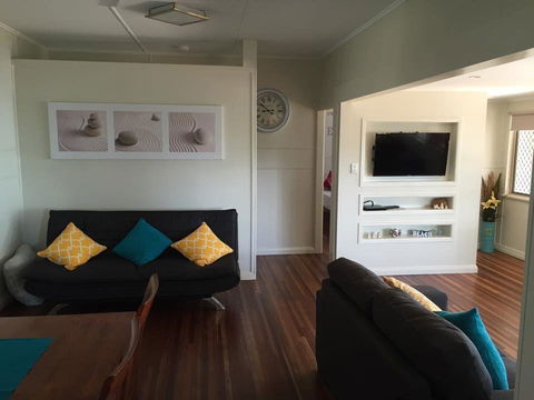 Sandy Footprints - Hobart Tourism 3