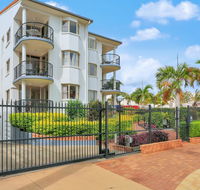 Santalina Beach Gem - Hobart Tourism