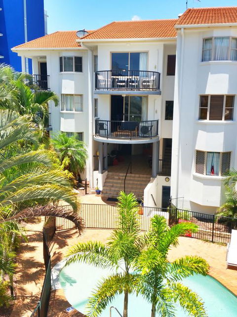 Santalina On Hervey Bay - Hobart Tourism 3