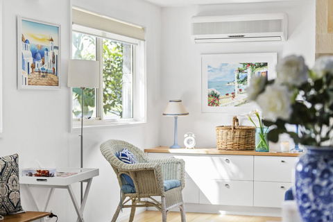 SANTORINI BEACH HOUSE - SAFETY BEACH - Hobart Tourism 1