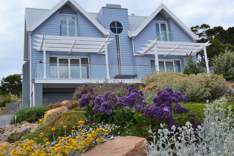 Sapphire Shores Luxury Retreat - Hobart Tourism 0